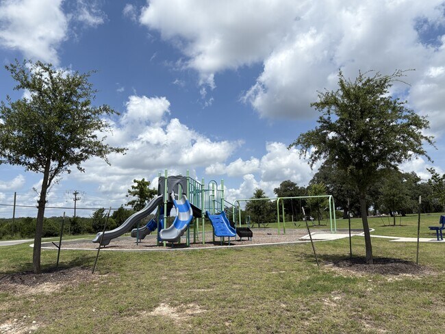 Building Photo - 151 Buckle Cove