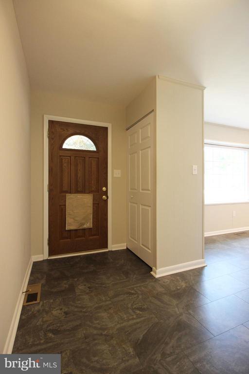 Building Photo - 6211 Duntley Ct