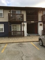 Building Photo - 320 Brown St