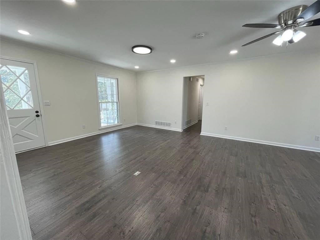 Building Photo - 1202 Lafayette Dr SW