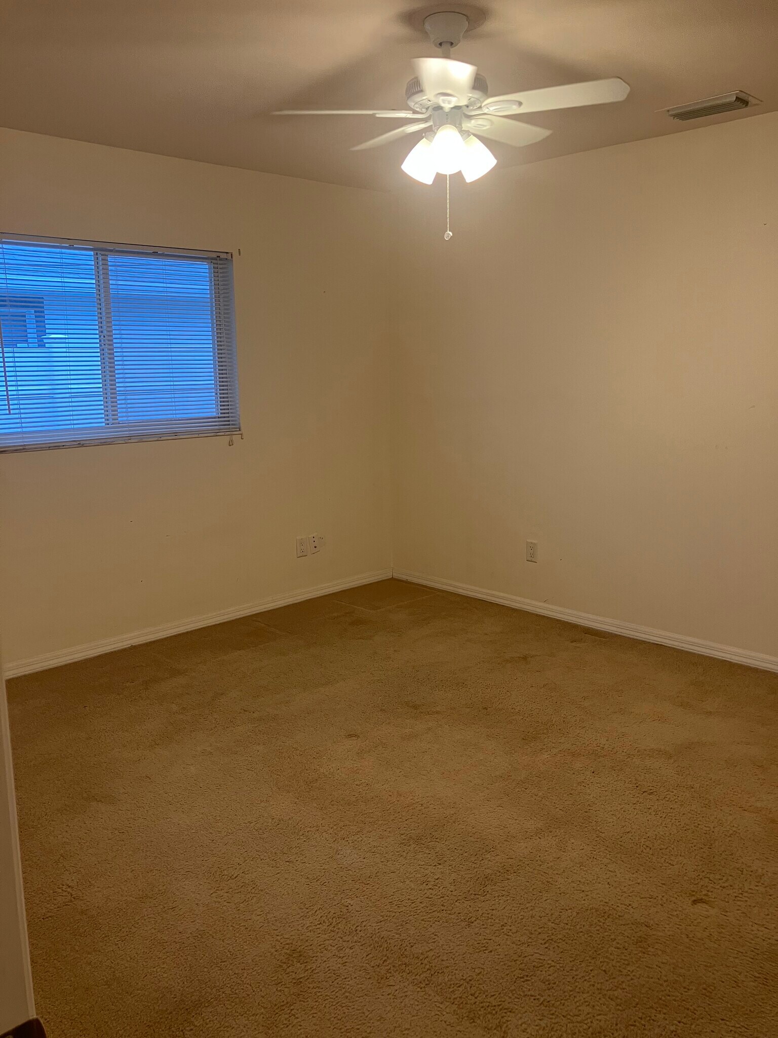 Guest bedroom - 3222 SW 7th Pl