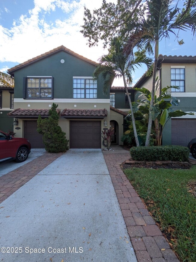 Building Photo - 725 Ventura Dr