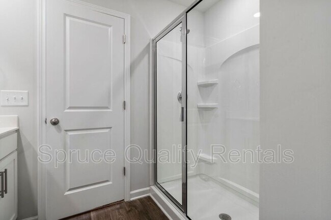 Building Photo - 112 Saddlehorse Ln
