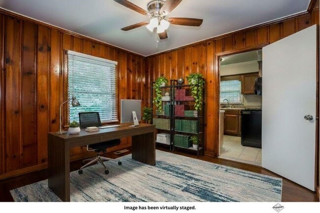 Building Photo - 817 Gertrude Pl NW