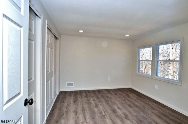 Building Photo - 75 Nolans Point Rd