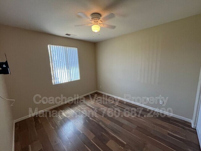 Building Photo - 49126 Pluma Roja Pl