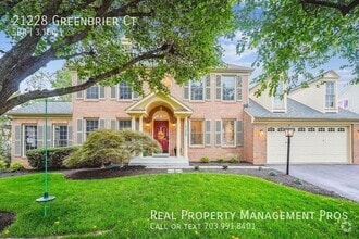 Building Photo - 21228 Greenbrier Ct