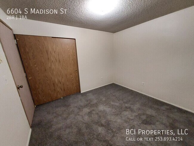 Building Photo - 6604 S Madison St