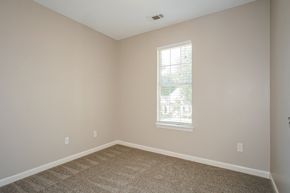 Building Photo - 5540 Mary Ln