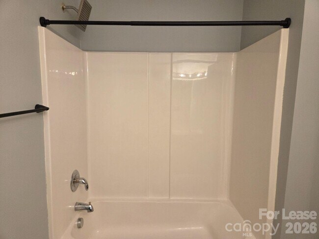 Building Photo - 118 Steam Engine Dr