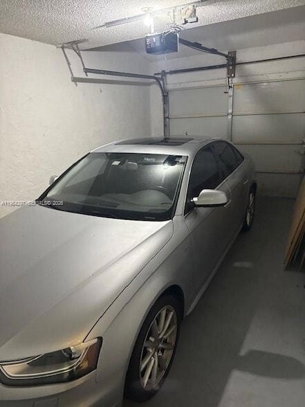 Building Photo - 8682 NW 40th St