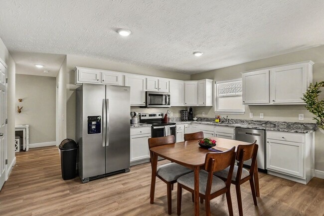 Building Photo - 157 Southwind Blvd