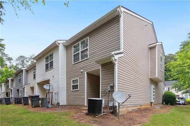 Building Photo - 1823 Devon Dr