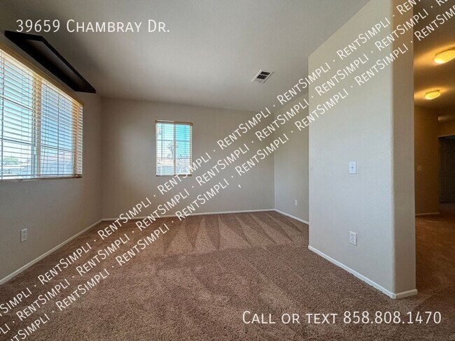Building Photo - 39659 Chambray Dr