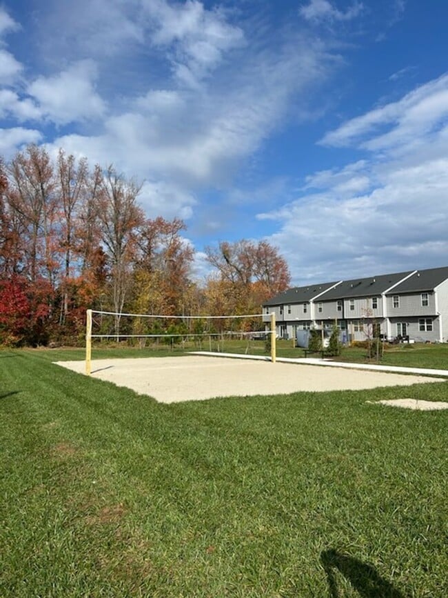 Building Photo - Dont miss out on this great home! Available 12/12/25