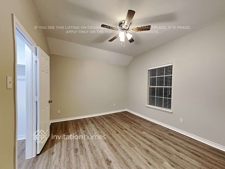 Building Photo - 1037 Shadybrook Ln