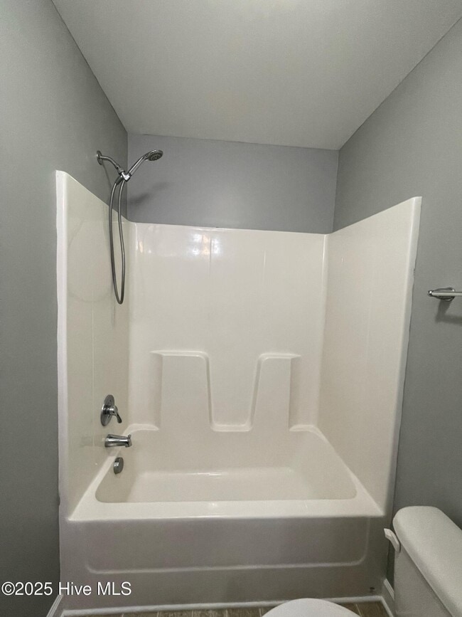 Building Photo - 606 Ebb Tide Ln