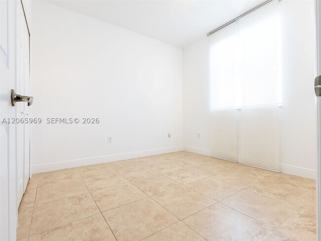 Building Photo - 11406 NW 76th Terrace