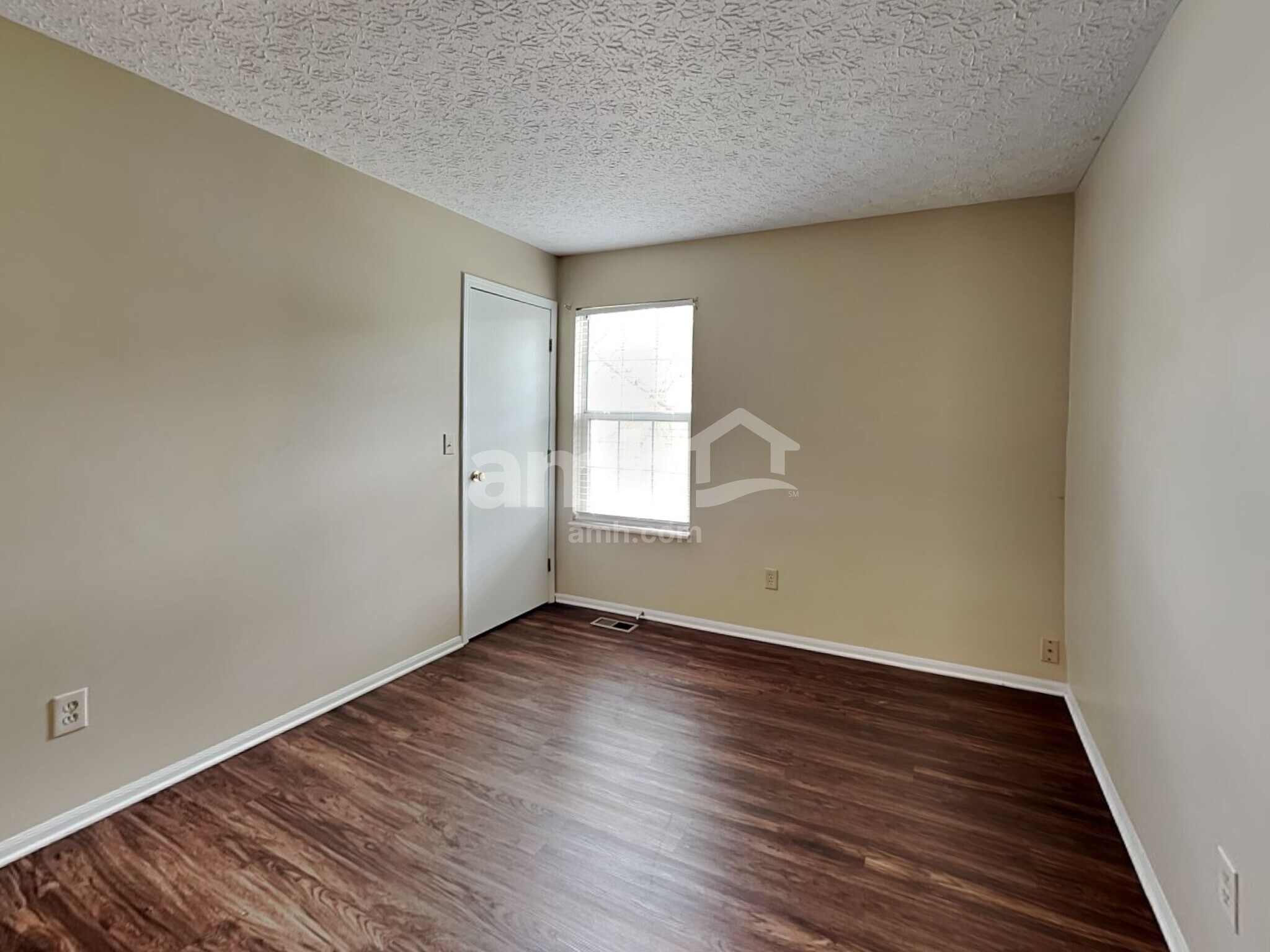 Building Photo - 1565 Tall Meadows Dr