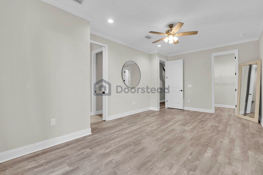 Building Photo - 4114 N Nebraska Ave