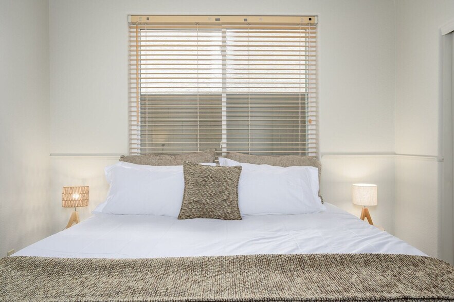 Building Photo - 28050 N 110th Pl