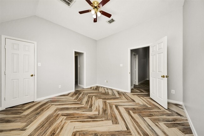 Building Photo - 2622 Stonebury Ln