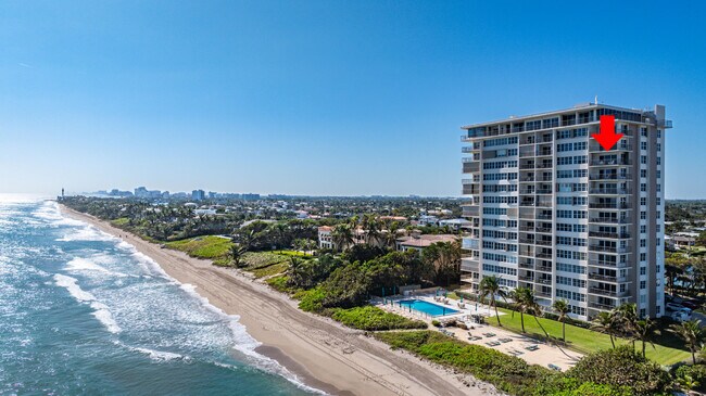 Building Photo - 1021 Hillsboro Mile