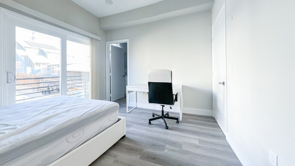 Building Photo - 416 N La Fayette Park Pl