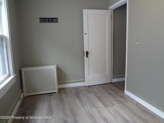 Building Photo - 52 Center St