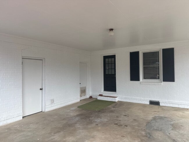 Building Photo - Spacious ranch style home close to Augusta National Golf Course