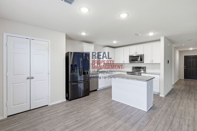 Building Photo - 10104 Whitedown Dr