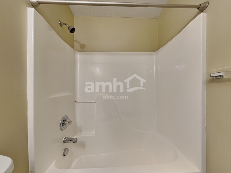 Building Photo - 6530 N Andover Way