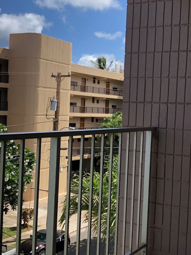 Building Photo - 68-055 Akule St