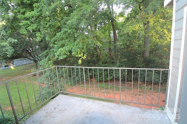 Building Photo - 3200 Heathstead Place