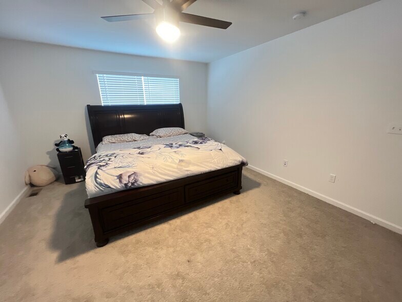 Building Photo - 24789 E 39th Ave