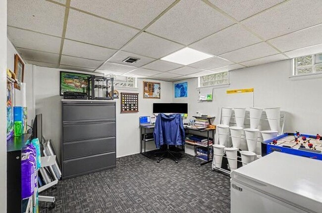 Building Photo - 2685 Northville Dr NE
