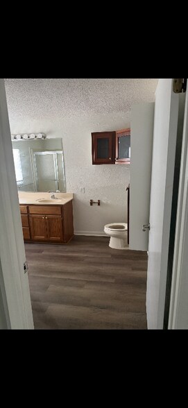 Building Photo - 715 Grandview Ave