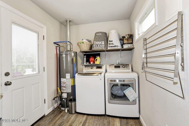 Building Photo - 265 E Virginia Ave