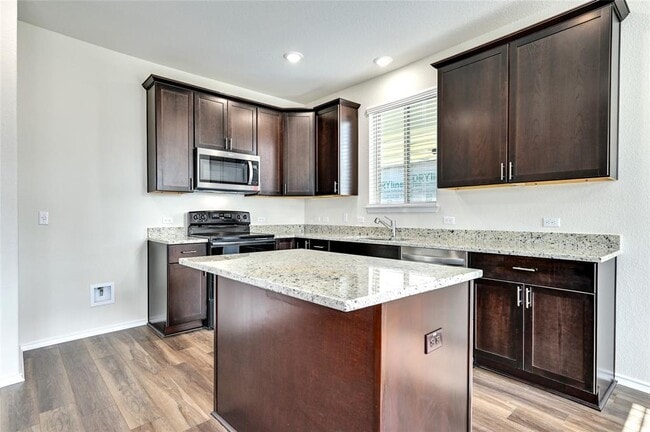 Building Photo - 132 Janice Rd