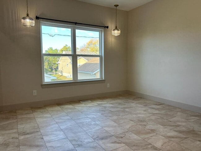 Building Photo - 940 M St SW