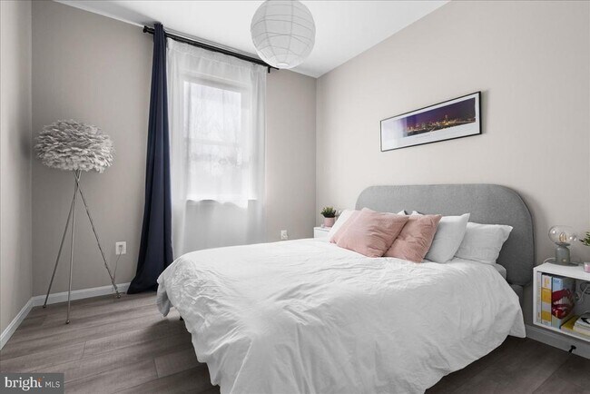 Building Photo - 154 Nevermore Dr