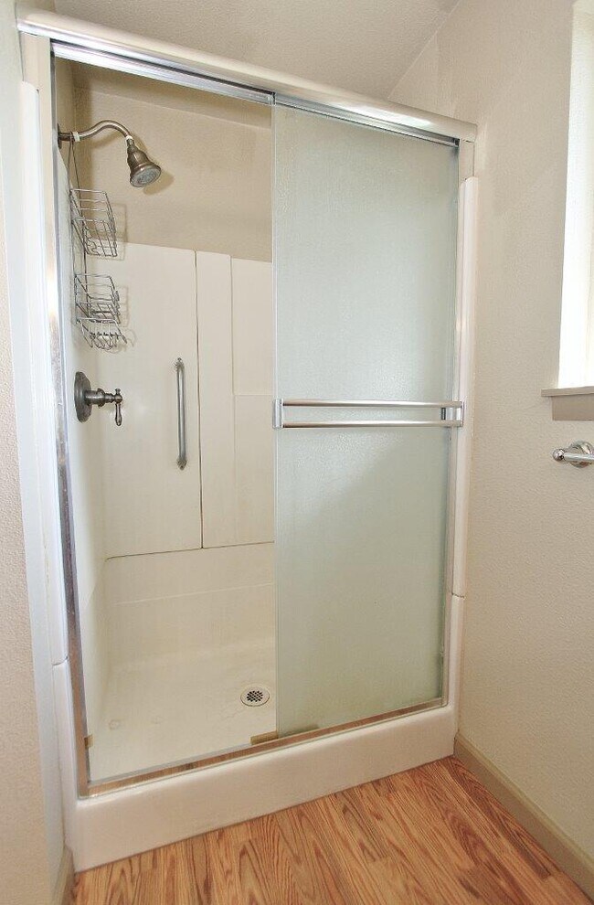 Building Photo - 23750 Fox Ave