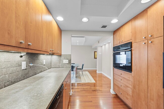 Building Photo - 3250 S Ocean Blvd
