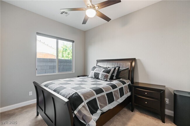 Building Photo - 359 Con Brio Ln