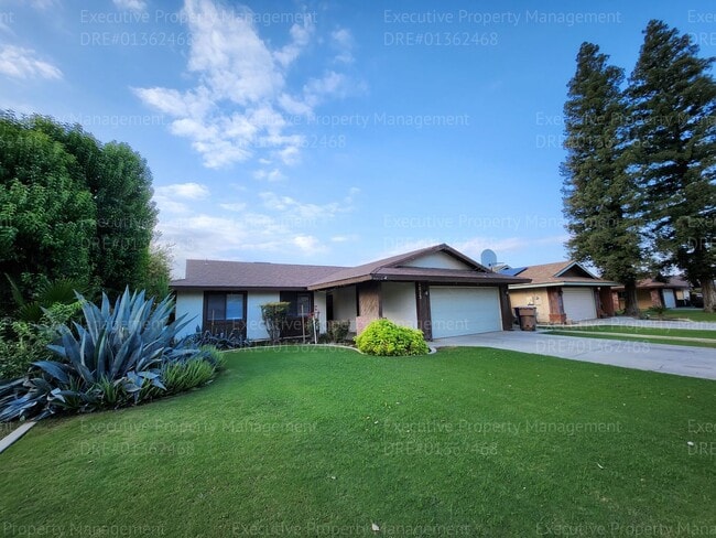 Building Photo - 3 bedroom/ 2 bath house near Pacheco Rd/ A...