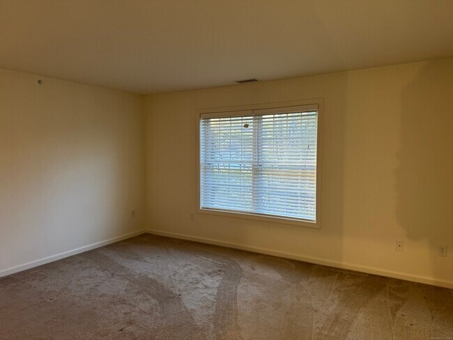 Building Photo - 20 Orchard St