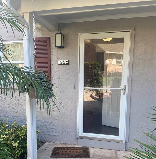 Building Photo - 1222 Villa Ln