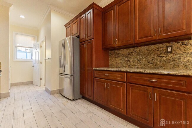 Building Photo - 158 Terrace Ave