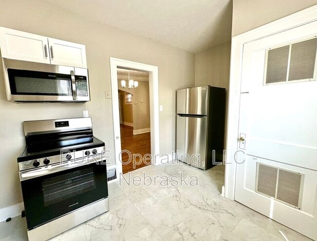 Building Photo - 217 N 49th St
