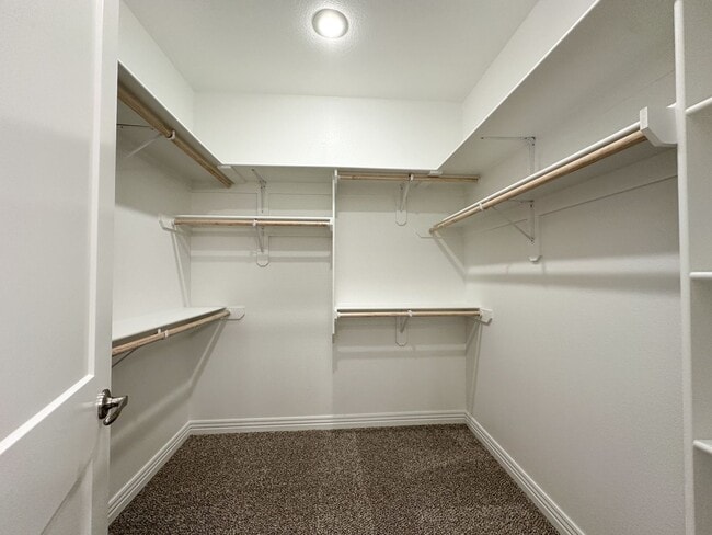 Building Photo - 4437 W Bronco Dr